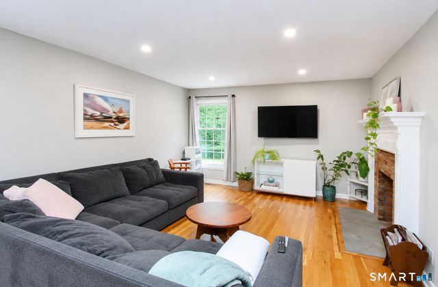 201 Transylvania Road, Woodbury, CT 06798