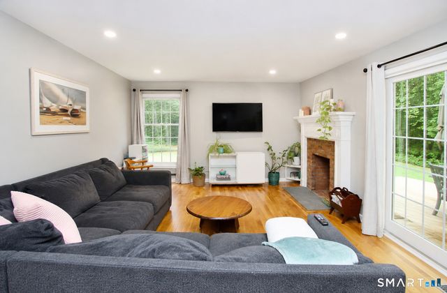 201 Transylvania Road, Woodbury, CT 06798