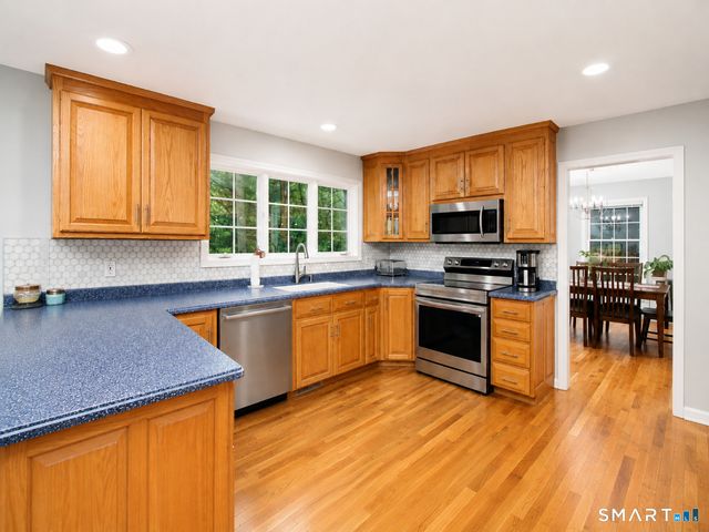 201 Transylvania Road, Woodbury, CT 06798