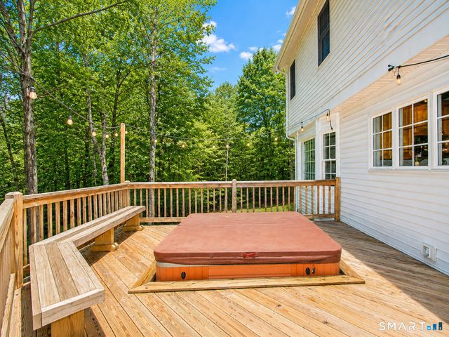 201 Transylvania Road, Woodbury, CT 06798