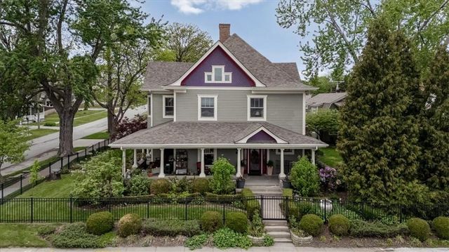 105 SW 15th Street, Blue Springs, MO 64015