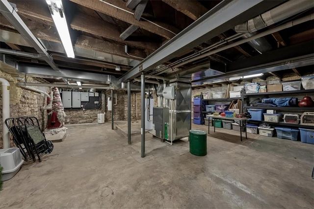 105 SW 15th Street, Blue Springs, MO 64015