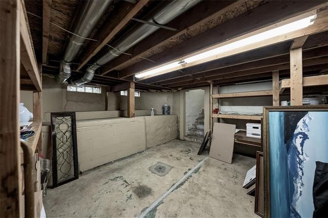 105 SW 15th Street, Blue Springs, MO 64015