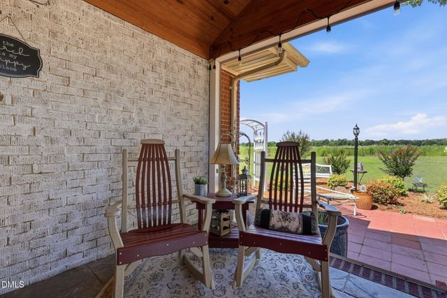 913 W Core Road, Dunn, NC 28334