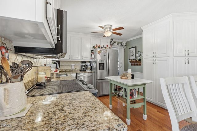 913 W Core Road, Dunn, NC 28334