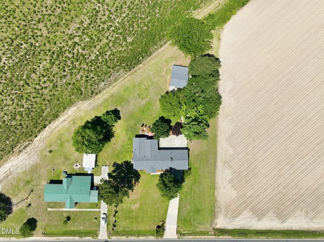 913 W Core Road, Dunn, NC 28334