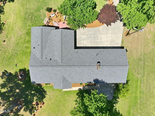 913 W Core Road, Dunn, NC 28334
