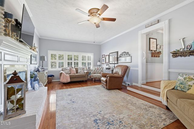913 W Core Road, Dunn, NC 28334