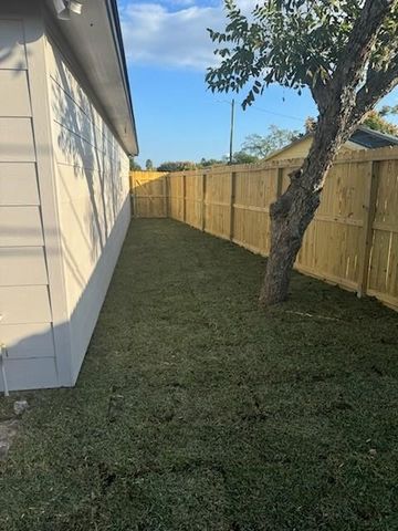 2107 Shirley Dr, Corpus Christi, TX 78416