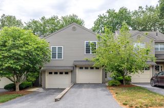 110 Ridgefield Cir D, Clinton, MA 01510