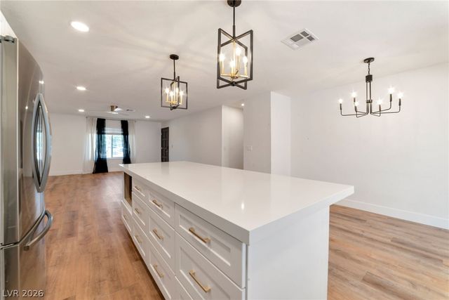 640 Summerland Drive, Henderson, NV 89002