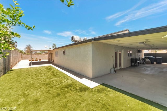 640 Summerland Drive, Henderson, NV 89002