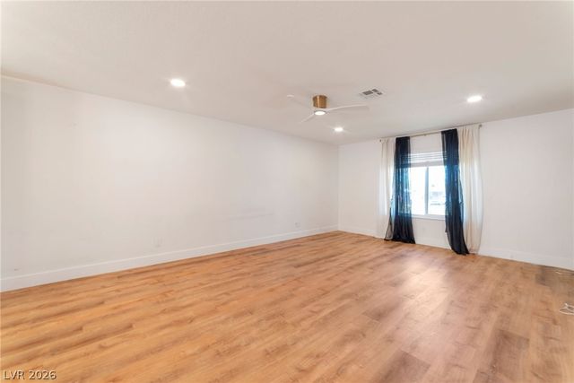 640 Summerland Drive, Henderson, NV 89002