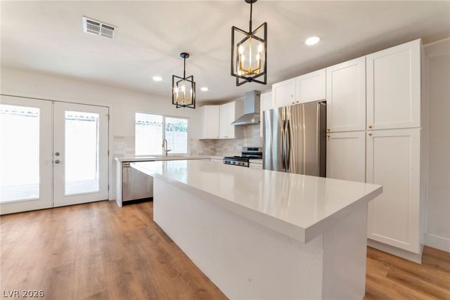 640 Summerland Drive, Henderson, NV 89002