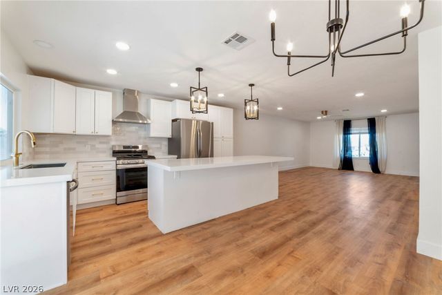640 Summerland Drive, Henderson, NV 89002