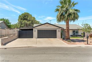640 Summerland Drive, Henderson, NV 89002
