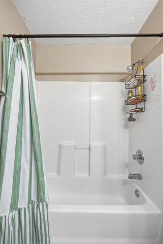 118 River Oak Drive, Frankfort, KY 40601