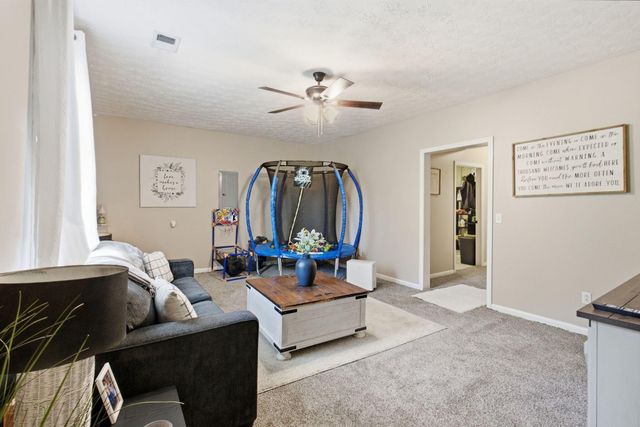 118 River Oak Drive, Frankfort, KY 40601