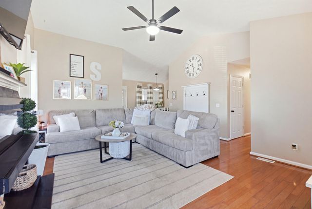 118 River Oak Drive, Frankfort, KY 40601