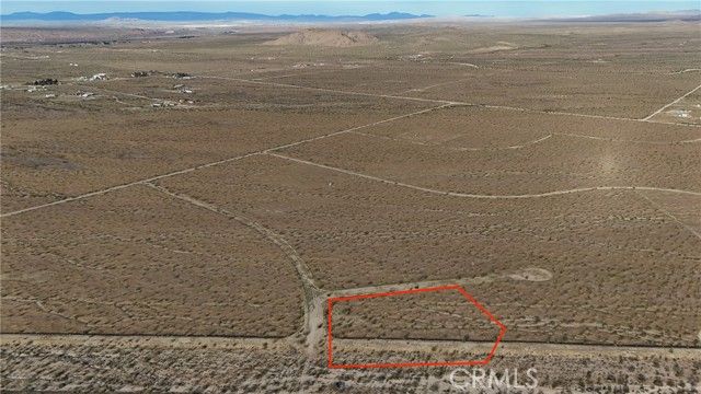 715 Corral Road, Helendale, CA 92342