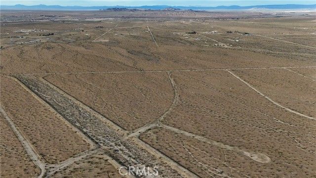 715 Corral Road, Helendale, CA 92342