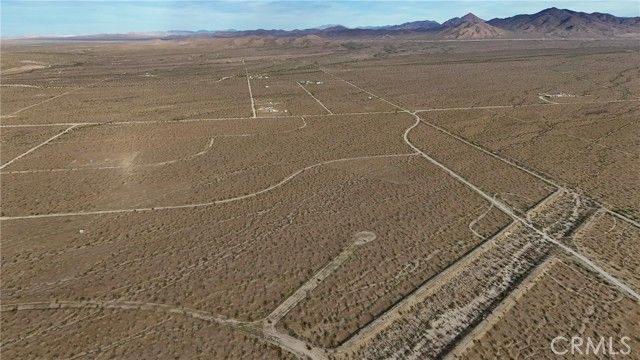 715 Corral Road, Helendale, CA 92342