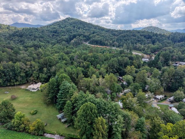 496 Choestoe Valley Circle, Blairsville, GA 30512