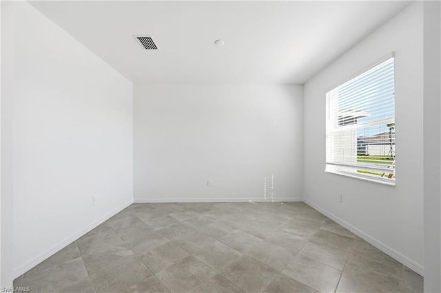 18726 Marlin Kite LN, North Fort Myers, FL 33917