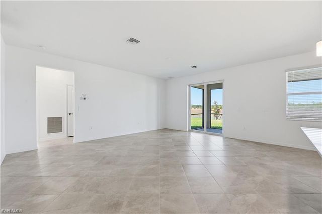 18726 Marlin Kite LN, North Fort Myers, FL 33917