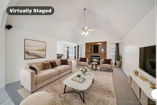 2212 N 12th Place, Broken Arrow, OK 74012