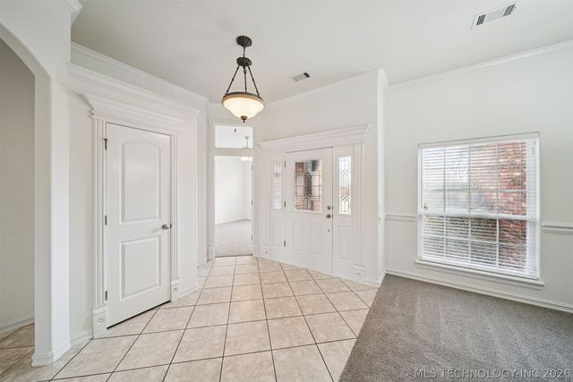 2212 N 12th Place, Broken Arrow, OK 74012