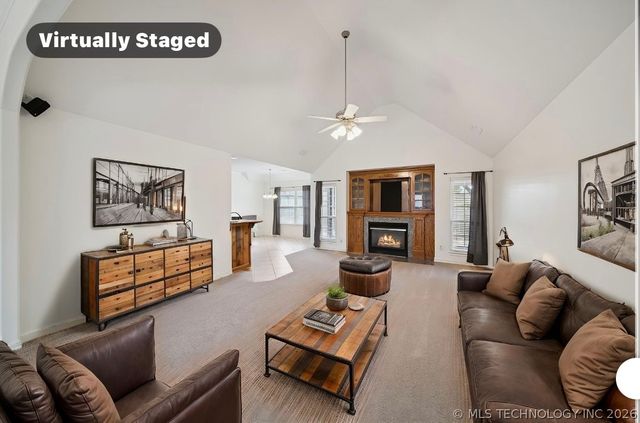 2212 N 12th Place, Broken Arrow, OK 74012