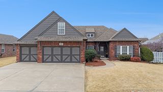 2212 N 12th Place, Broken Arrow, OK 74012