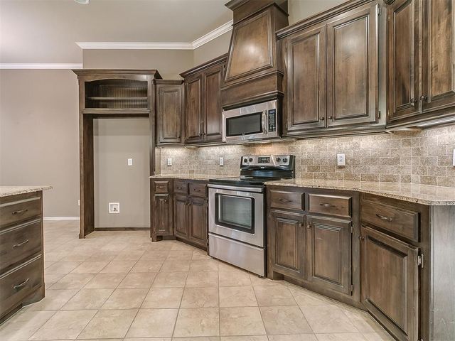 8821 NW 74th Street, Oklahoma City, OK 73132