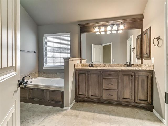 8821 NW 74th Street, Oklahoma City, OK 73132