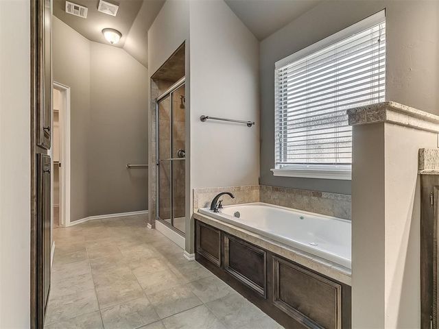 8821 NW 74th Street, Oklahoma City, OK 73132