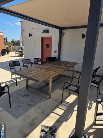 48 Park Street 711X, Montclair, NJ 07042