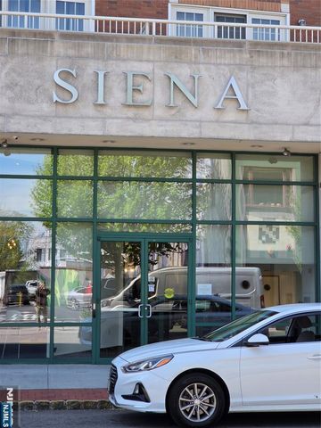 48 Park Street 711X, Montclair, NJ 07042