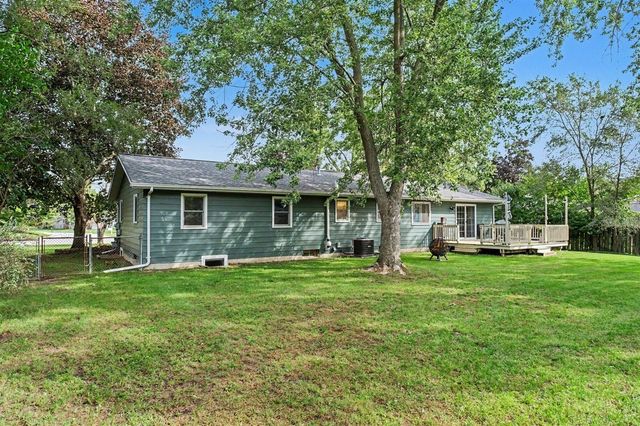 2430 Oak Hollow Drive, Jenison, MI 49428