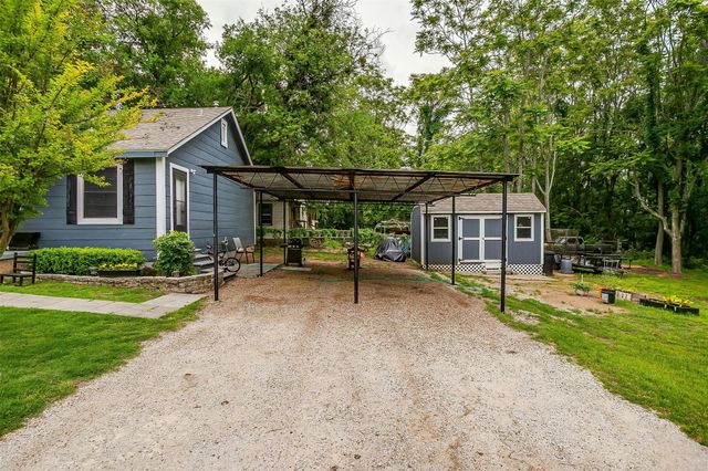 420 E 1st Street, Weatherford, TX 76086