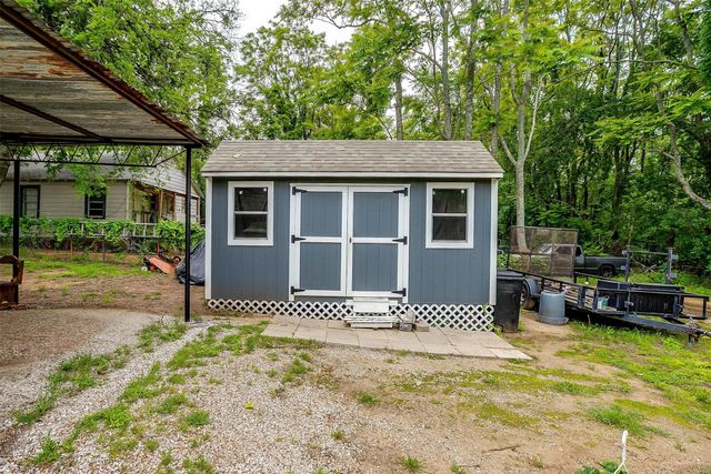 420 E 1st Street, Weatherford, TX 76086