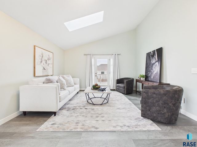 6500 E Steamboat Trl Trail, Sioux Falls, SD 57110