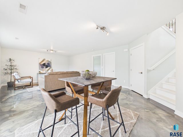 6500 E Steamboat Trl Trail, Sioux Falls, SD 57110