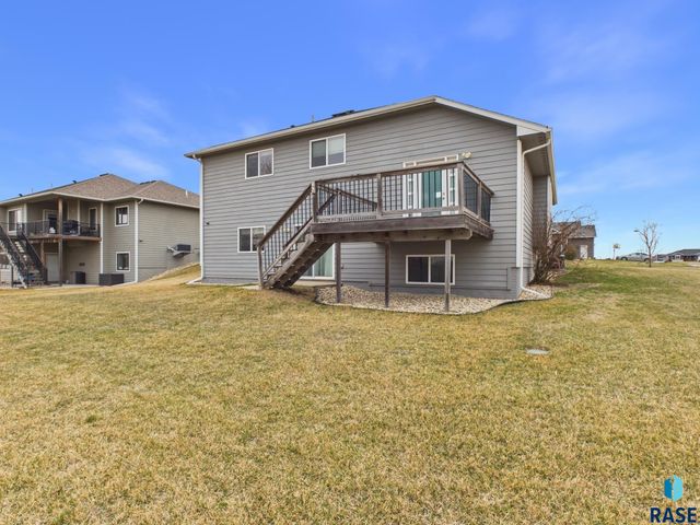 6500 E Steamboat Trl Trail, Sioux Falls, SD 57110