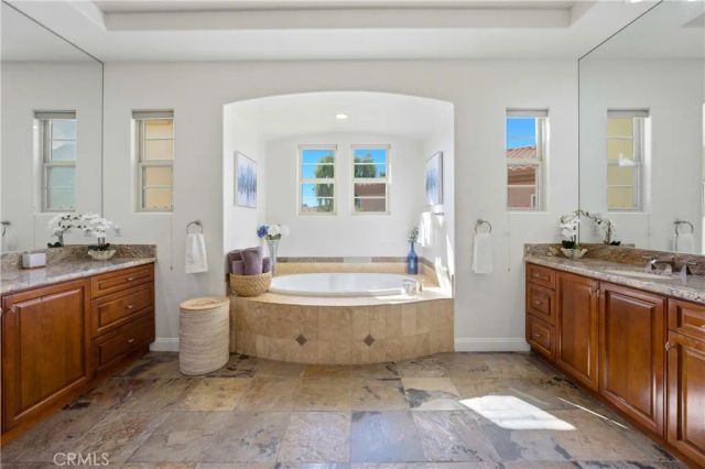 47855 White Fox Court, La Quinta, CA 92253