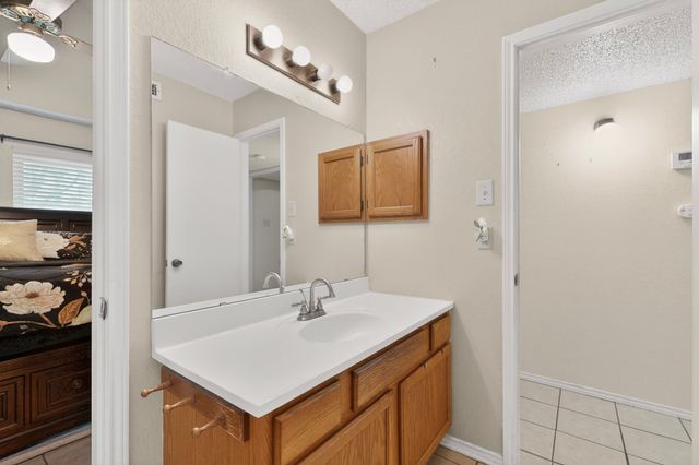 11801 Avery Lane, Balch Springs, TX 75180