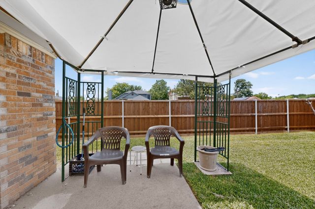 11801 Avery Lane, Balch Springs, TX 75180