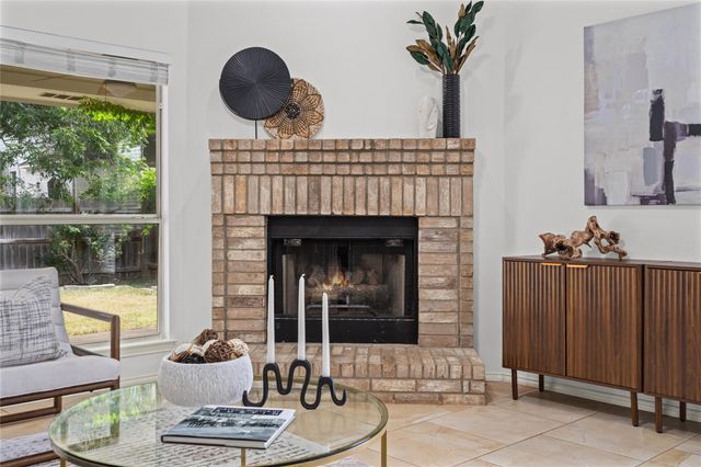 2920 Warwick WAY, Austin, TX 78748