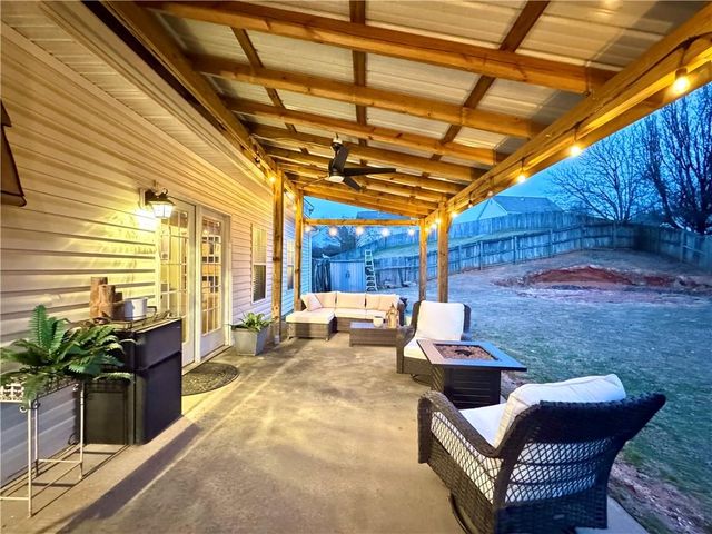 802 Hampton Way, Canton, GA 30115