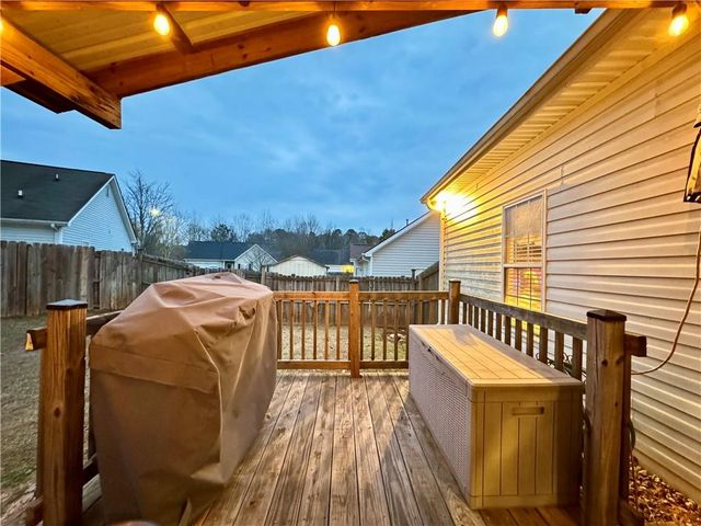 802 Hampton Way, Canton, GA 30115